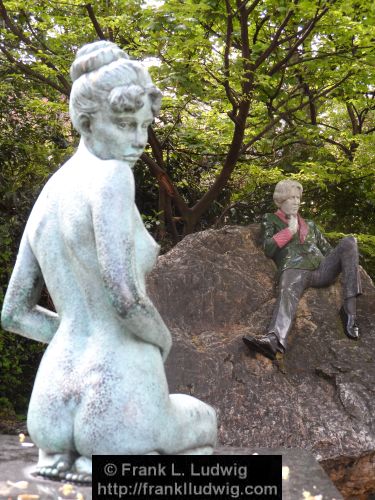 Not Interested (Oscar Wilde Statue in Marrion Square Park)